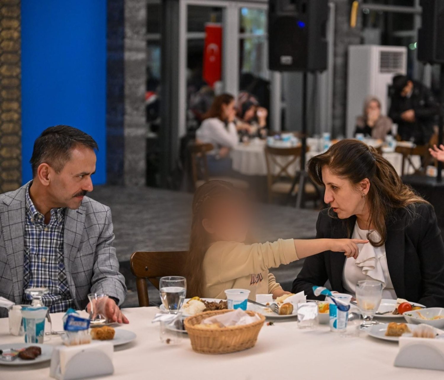 Aktaş Çifti, İftar Programında Yetim Çocuklarımızla Bir Araya Geldi