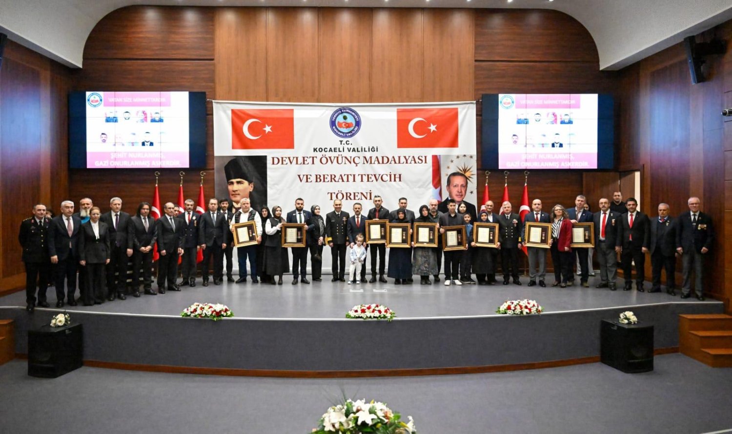 Şehit Yakınlarına ve Gazilere Övünç Madalyası