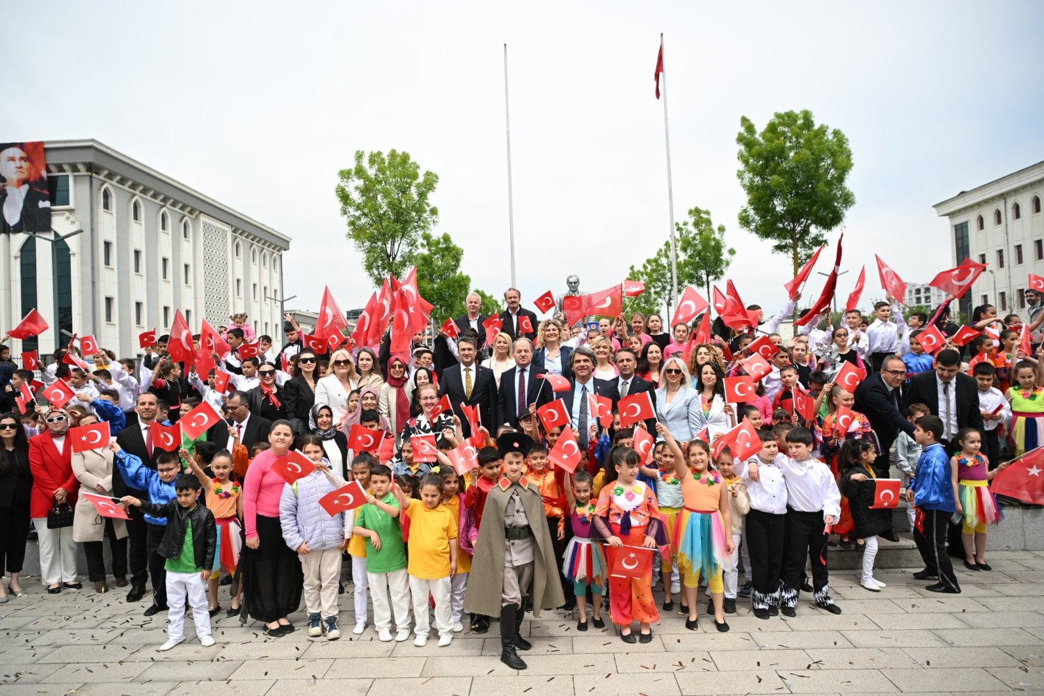 Kartepe’de 23 Nisan Coşkusu