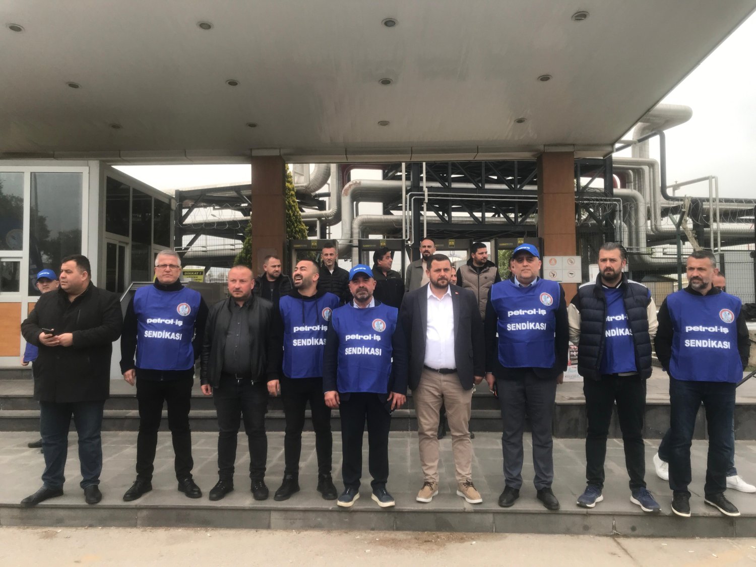 Petrol İş Yüzde 78 Zammı Almada Kararlı