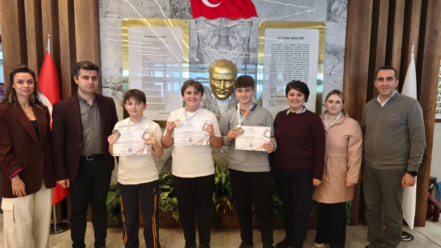 Bilnet Ortaokulu’ndan Türkiye Matematik Yarışması’nda Madalya Gururu