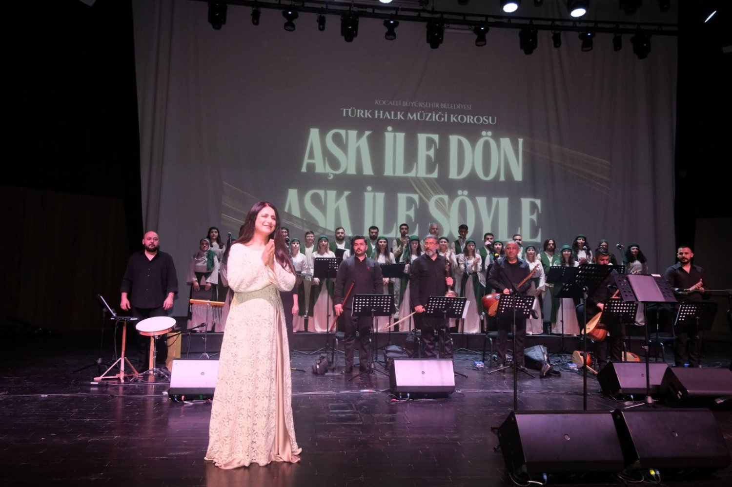 Bu Konser Yürekleri İlahi Aşkla Buluşturdu