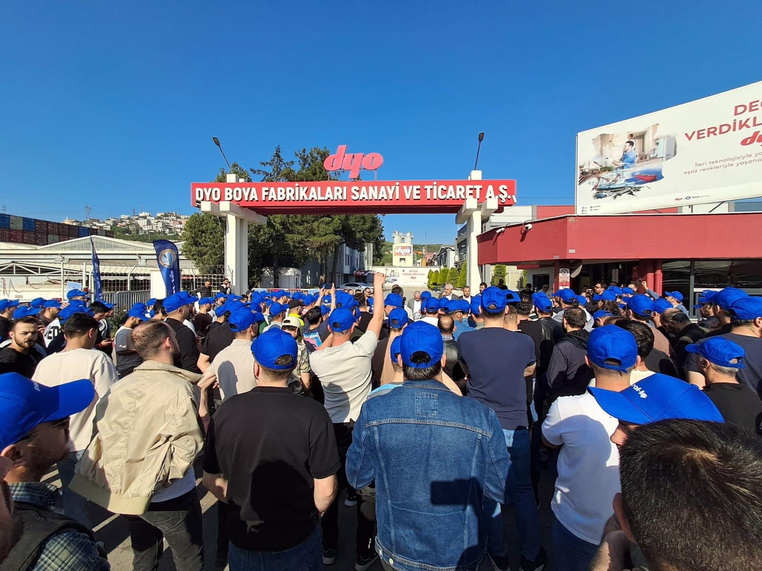 DYO Boya’da İşçiler Greve Başladı!