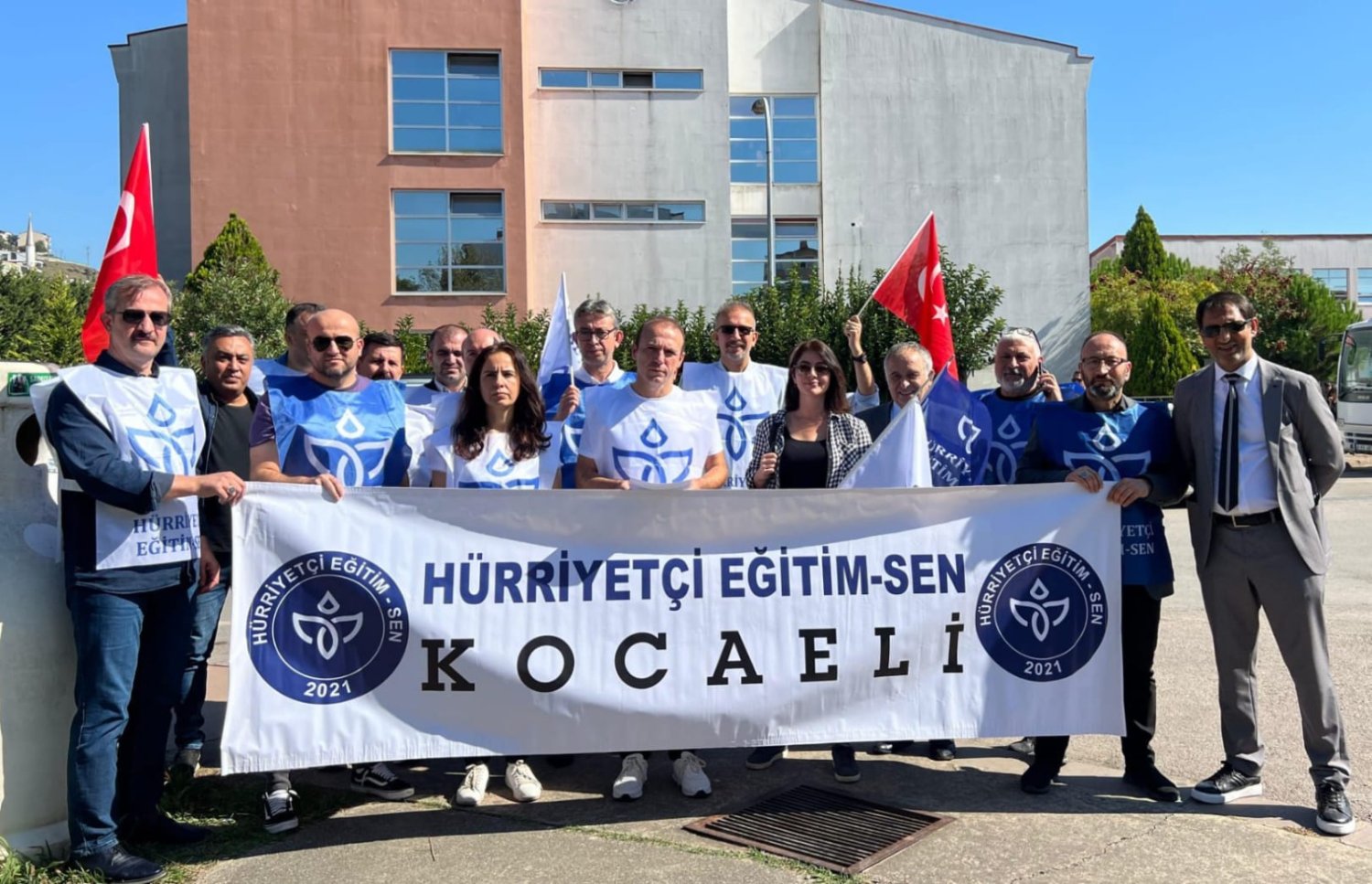 Hürriyetçi Eğitim Sen: Teftiş Kurulu Başkanı Galip Ataman Mı Oğuz Özat Mı?