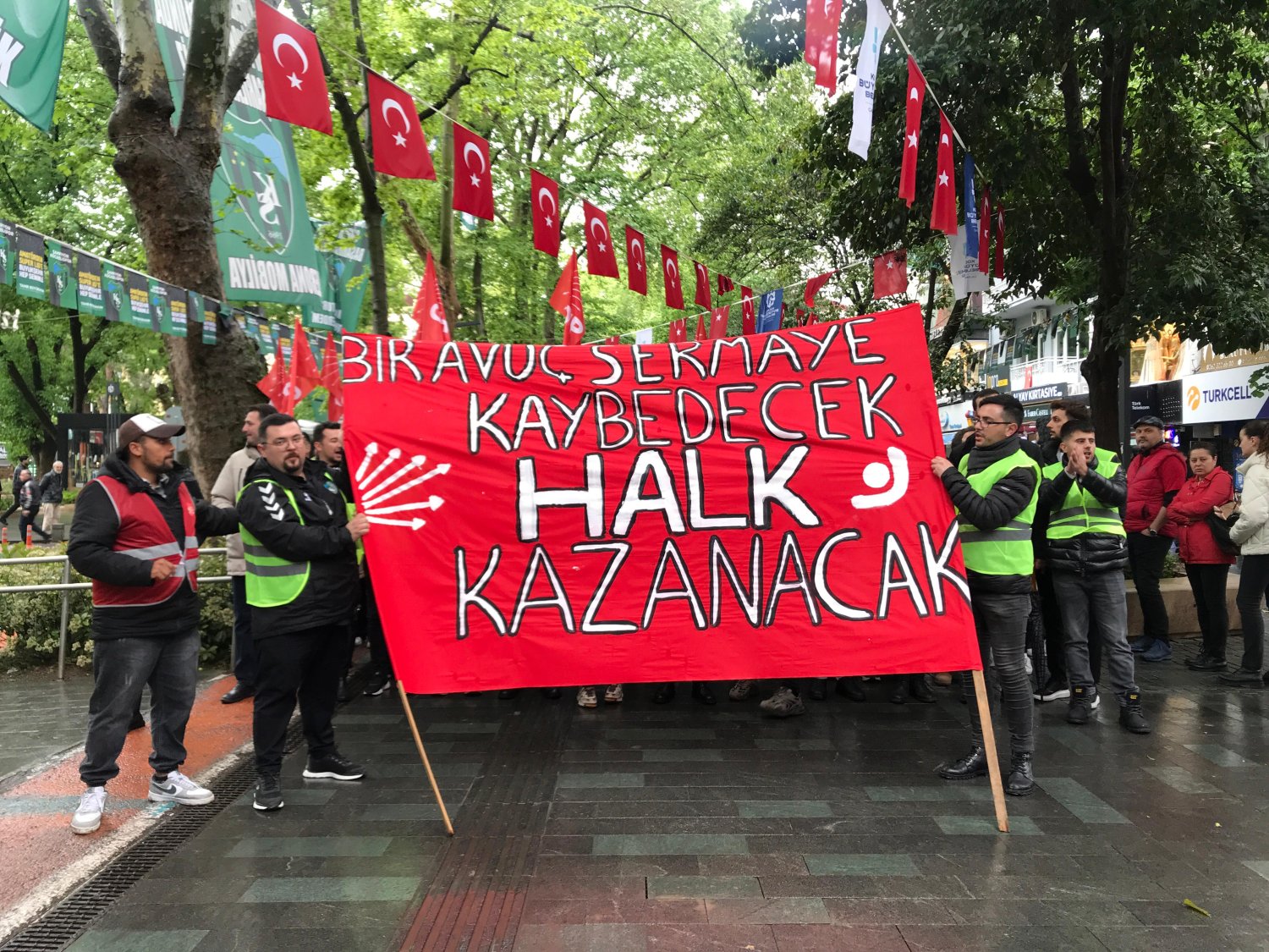 İzmit, 1 Mayıs Yürüyüşünde Sloganlarla İnledi!