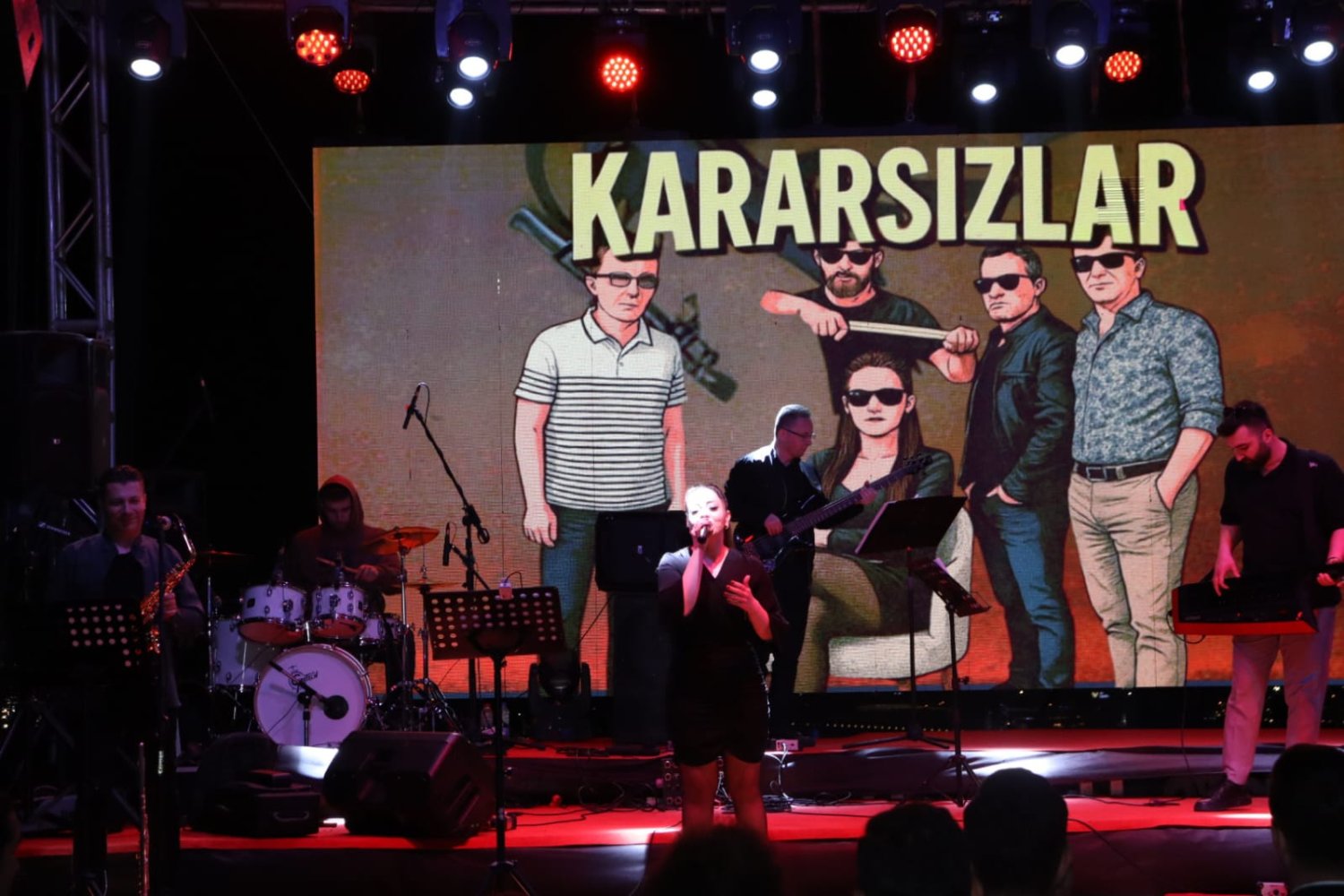 Kapanca Sokak Festivalinde Kararsızlar’dan Unutulmaz Gece