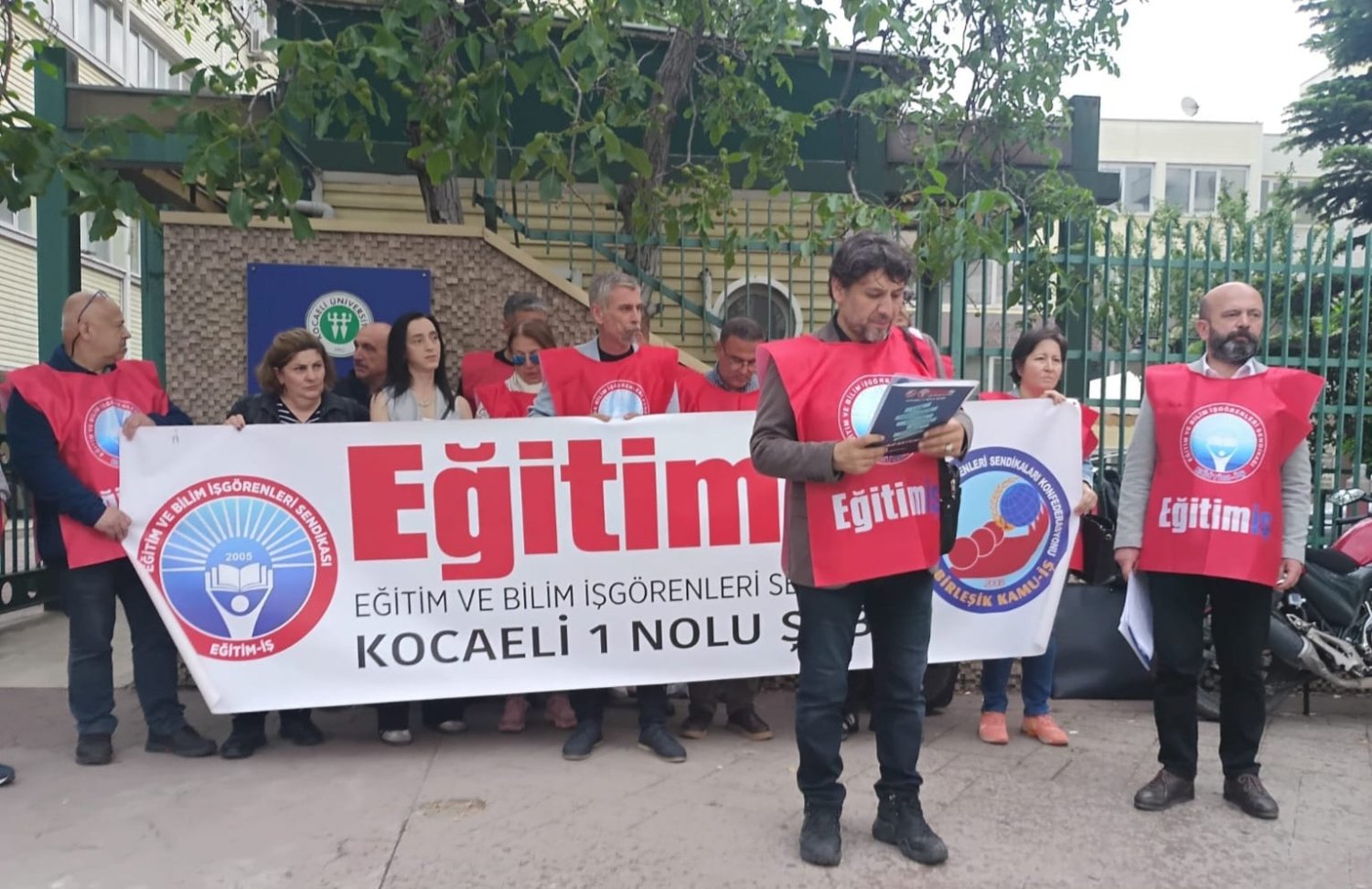 Üniversitelerin Çöküşü Ve Eğitim-İş'in Mücadele Çağrısı
