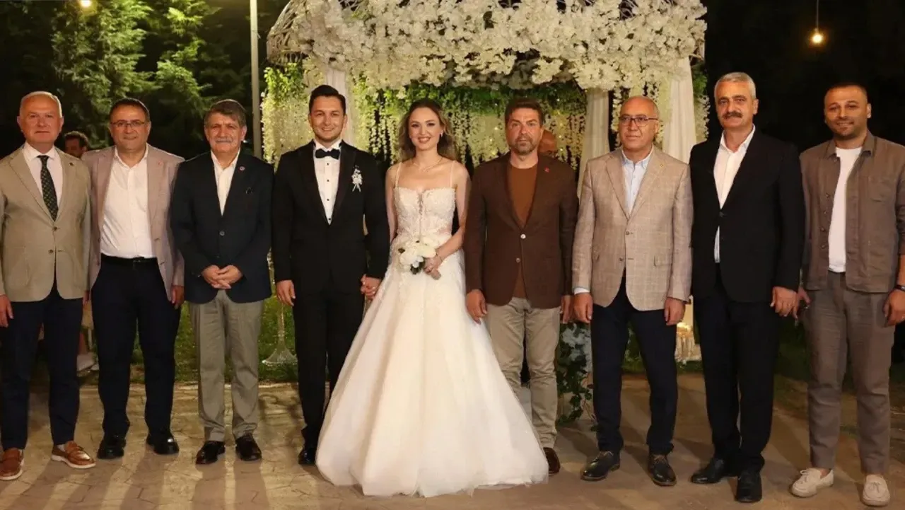 Orhan Karahasan Oğlunu Evlendirdi