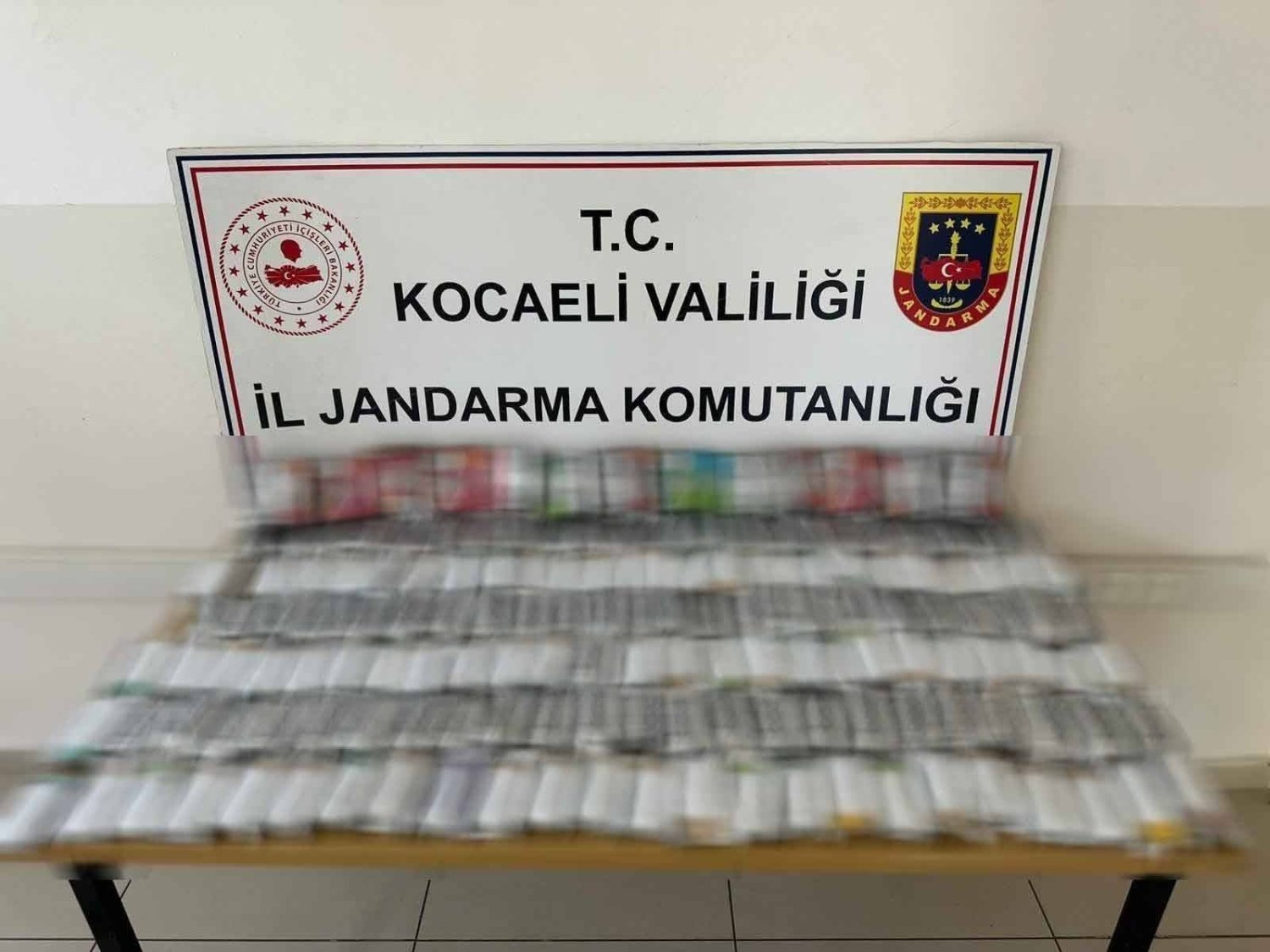 Jandarma Operasyonunda 3 Milyon TL’lik Kaçak Ürün Ele Geçirildi