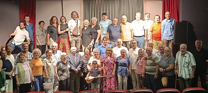 Kandıra’da Aşık Mahzuni Şerif’e Vefa Gecesi: Duygu Dolu Anlar Yaşandı