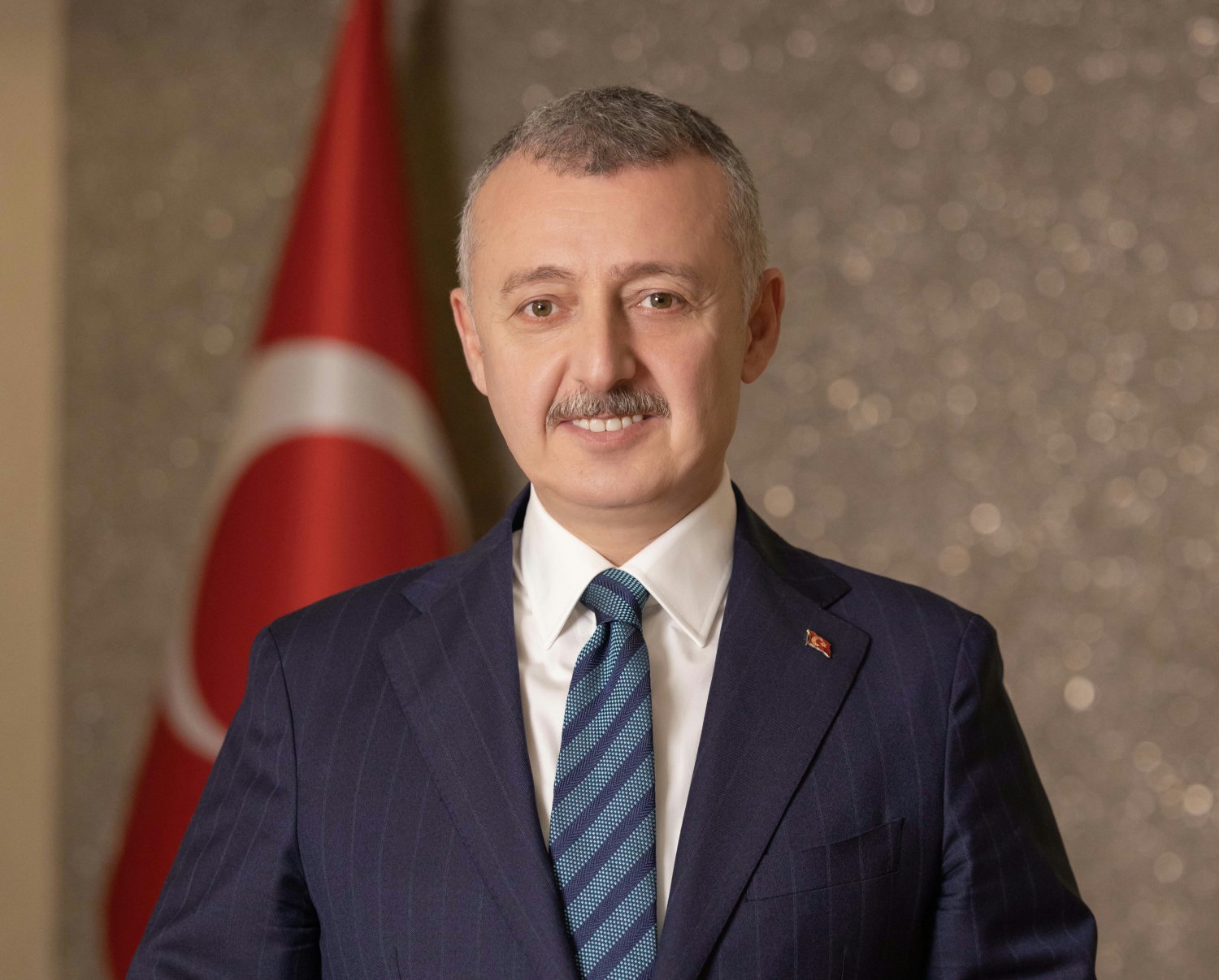 Büyükakın: Çağımızın Büyük Taarruzunu Dışa Bağımlılığı Ortadan Kaldırarak Veriyoruz