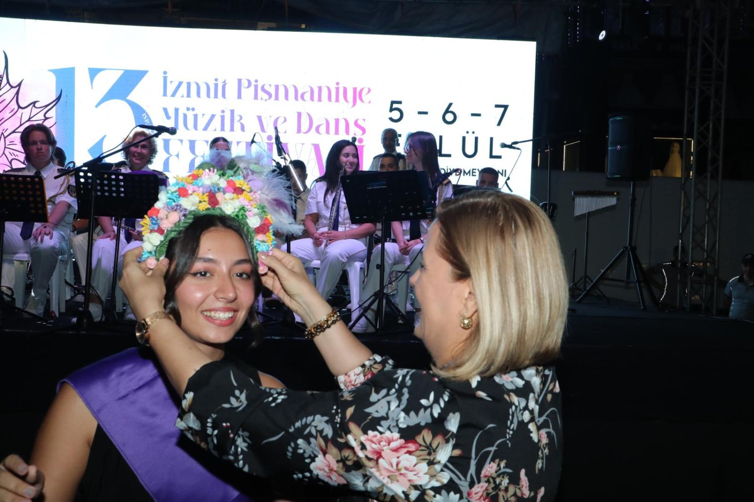 Pişmaniye Güzeline Tacını Fatma Başkan Takdim Etti