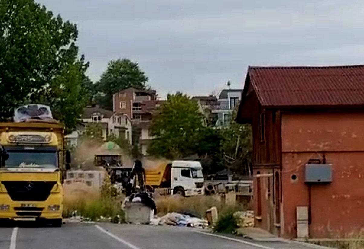 Başiskele Barbaros Ve Serdar Mahalleleri Sakinleri Gürültü Ve Tozdan Bıktı