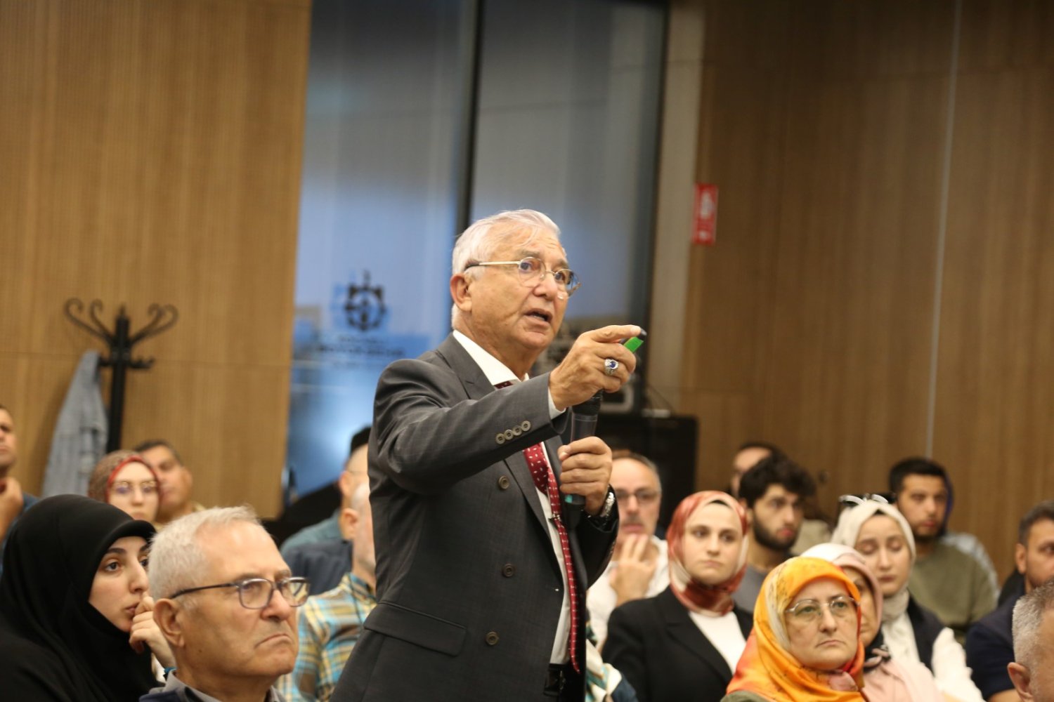 Caşın: Türkiye, Demokratik Laik Ve Hukuk Devletidir