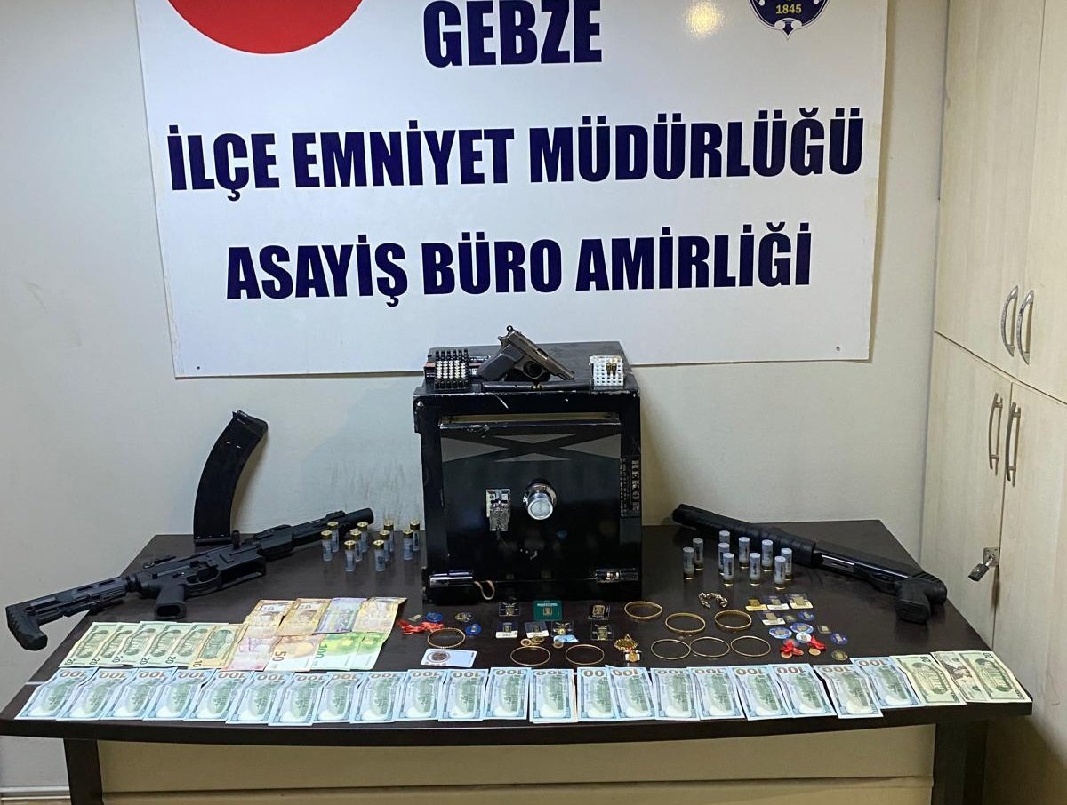 Gebze’de Çelik Kasa Hırsızları Yakalandı