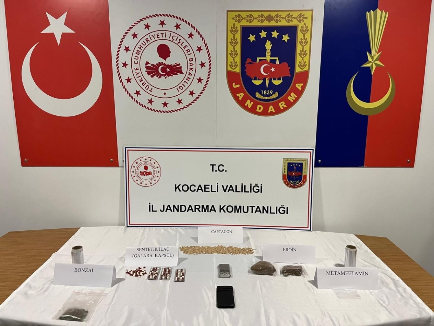 Gebze’de Zehir Tacirlerine Geçit Yok