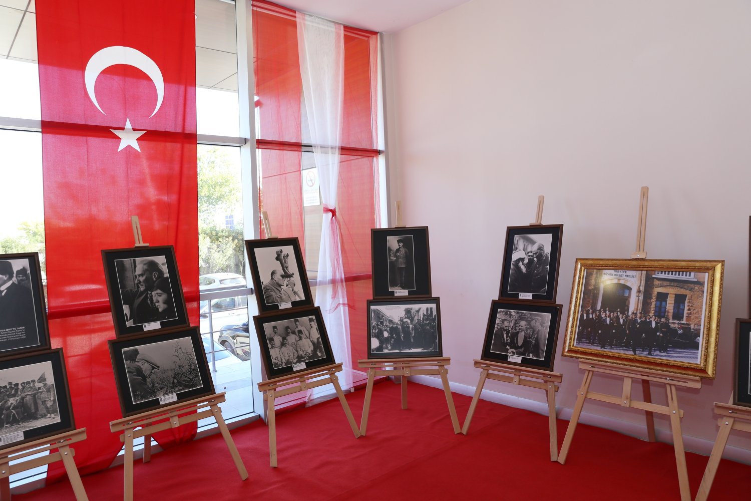 KOTO’nun Geleneksel Atatürk Ve Cumhuriyet Sergisi Ziyarete Açıldı