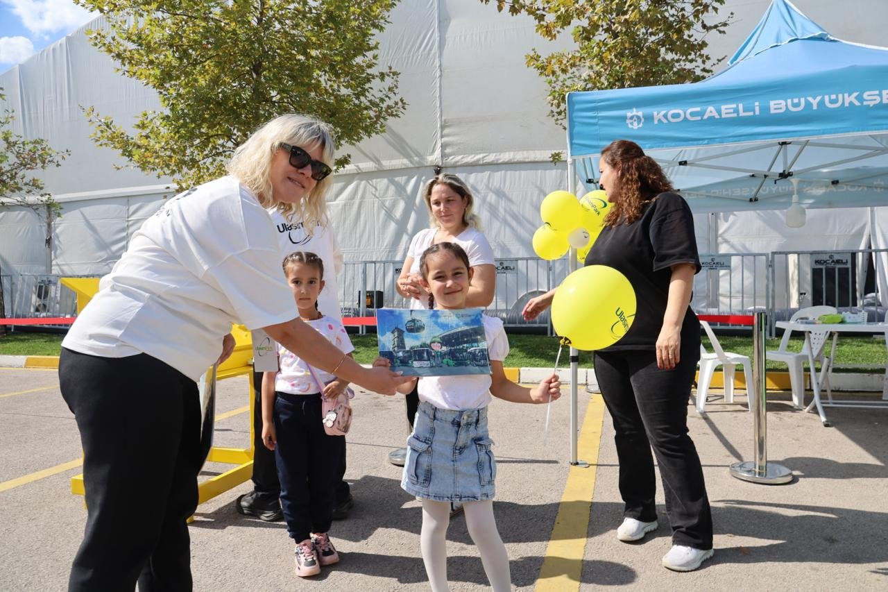 Ulaşımpark Standı Miniklerin Gözdesi Oldu