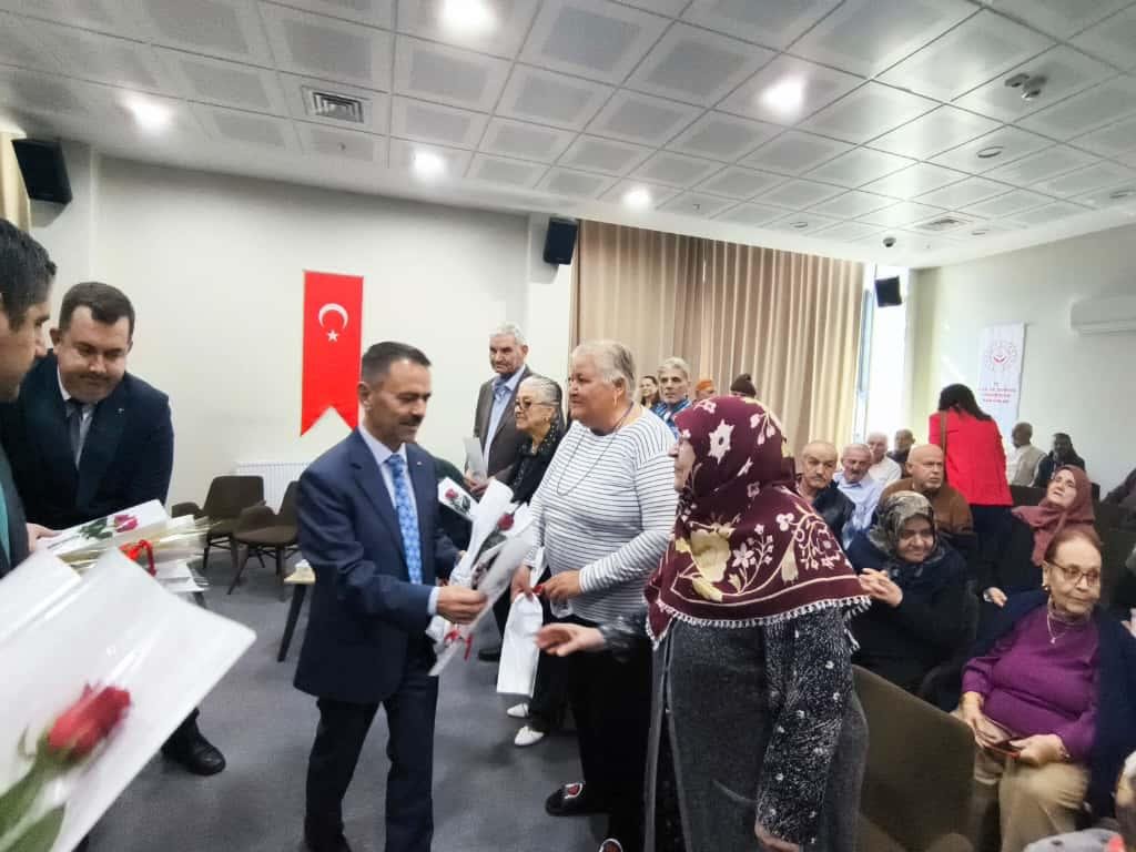 Vali Aktaş, 1 Ekim Dünya Yaşlılar Günü Sebebiyle Kocaeli Huzurevini Ziyaret Etti