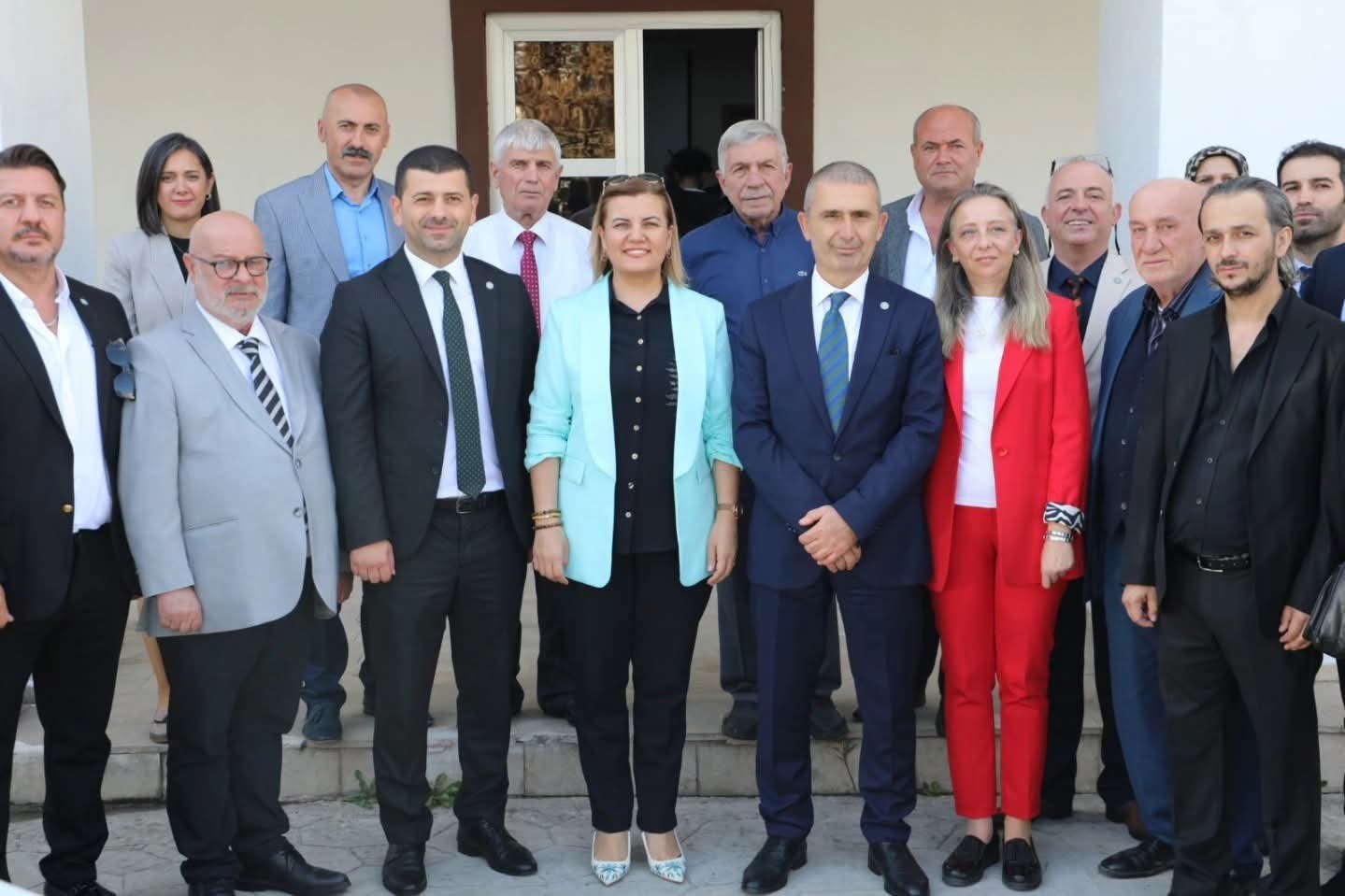 Yeniden İzmit İlçe Başkanı Seçilen Tamyüksel’in Listesi Belli Oldu
