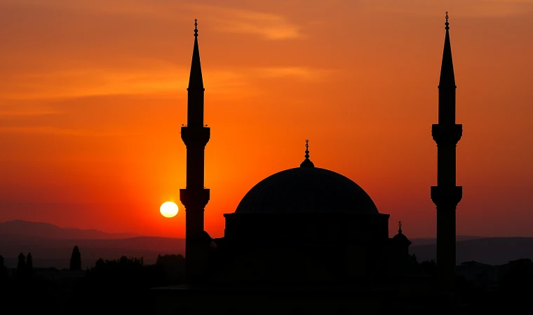 Kocaeli Müftülüğünden Sabah Ezanı Saati Değişikliği