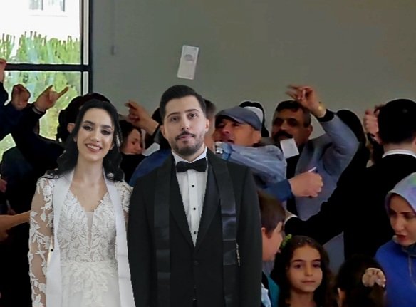 Sağlık Çalışanlarının Düğününde Paralar Havada Uçuştu