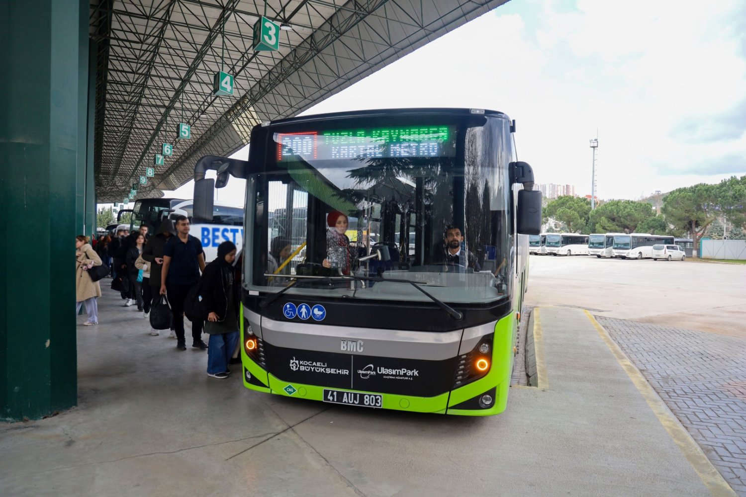 674 Bin Yolcu, 3 Milyon 300 Bin Ziyaretçiyi Ağırladılar 