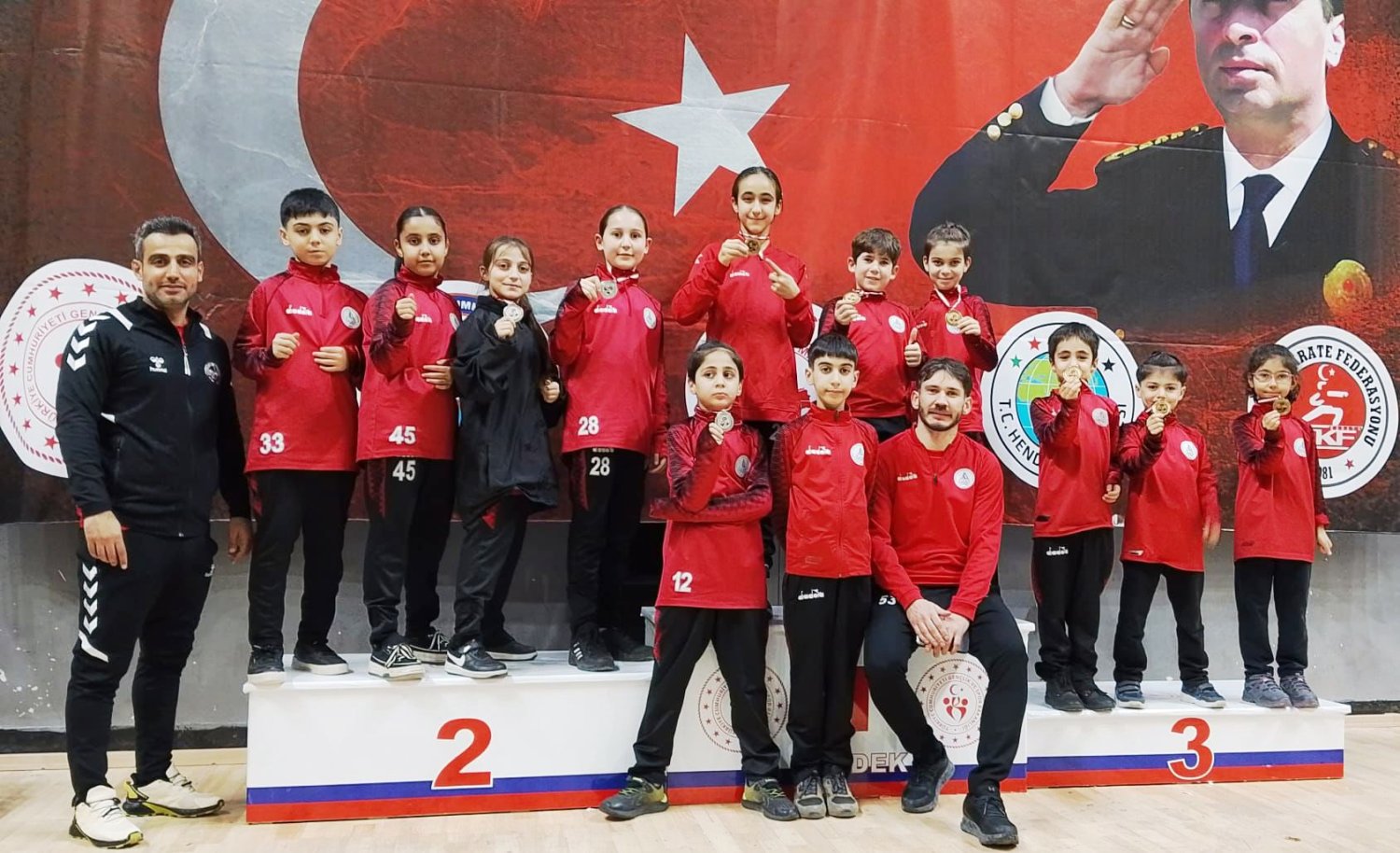 Körfez’li Karateciler Sakarya’dan 8 Madalya İle Döndüler