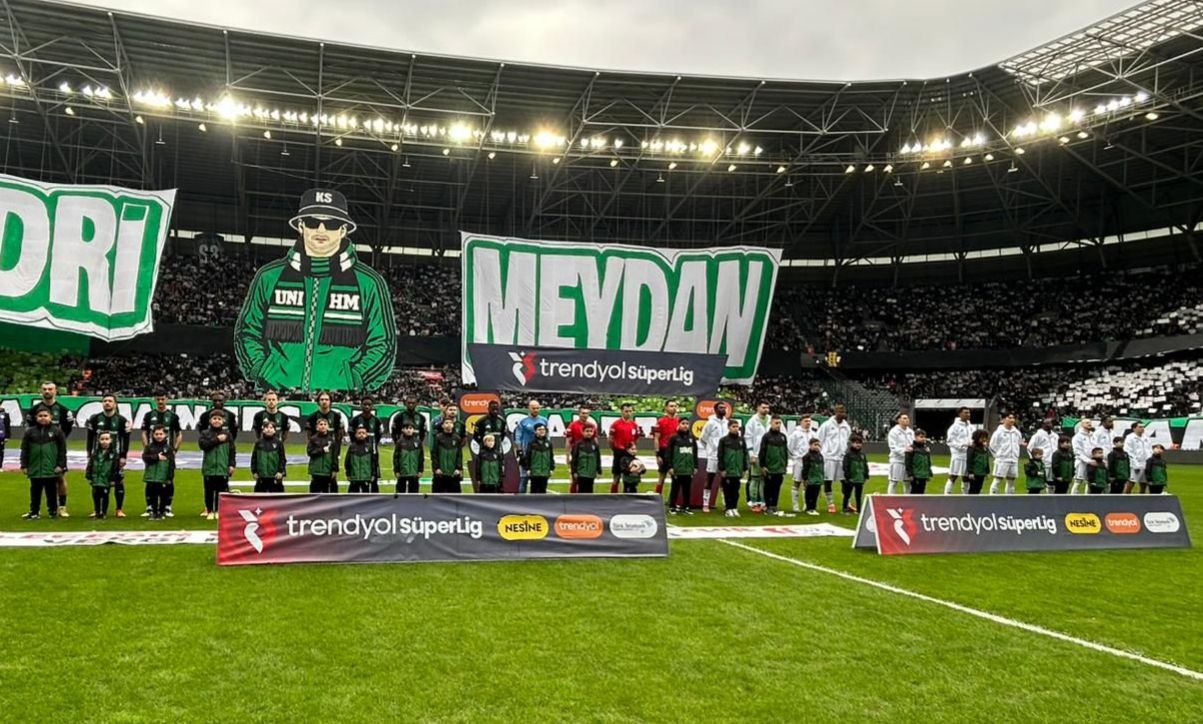 O Çocuklar Maçta Yerlerini Aldı