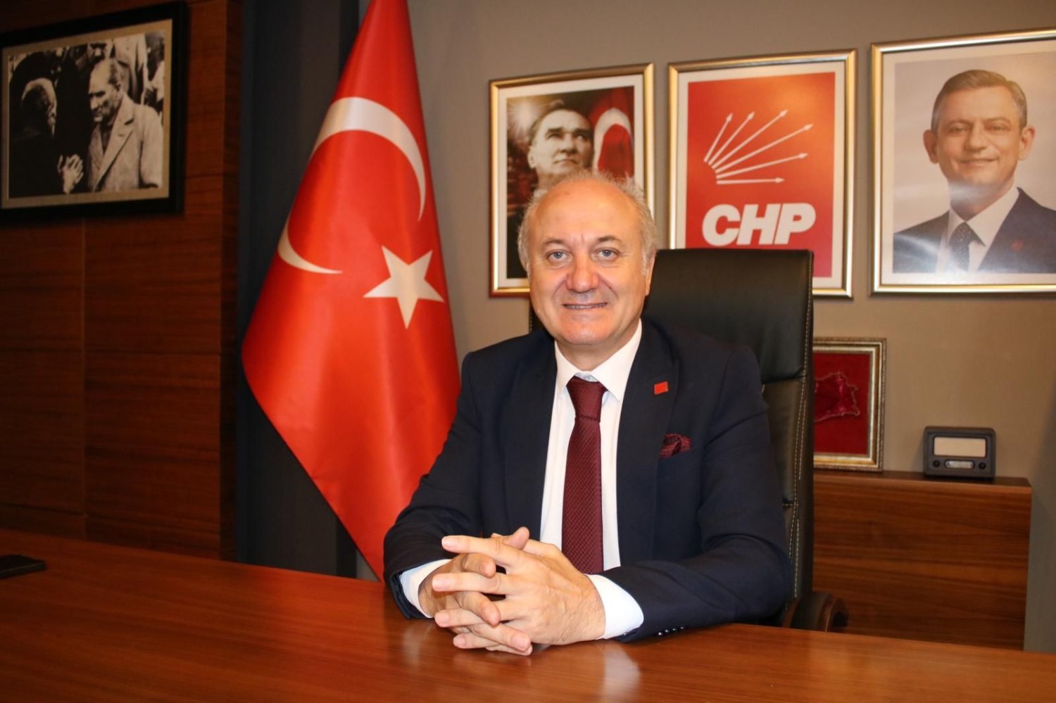 Talus’un Stand-Up Şovları Kentin Gerçeklerini Gizlemiyor
