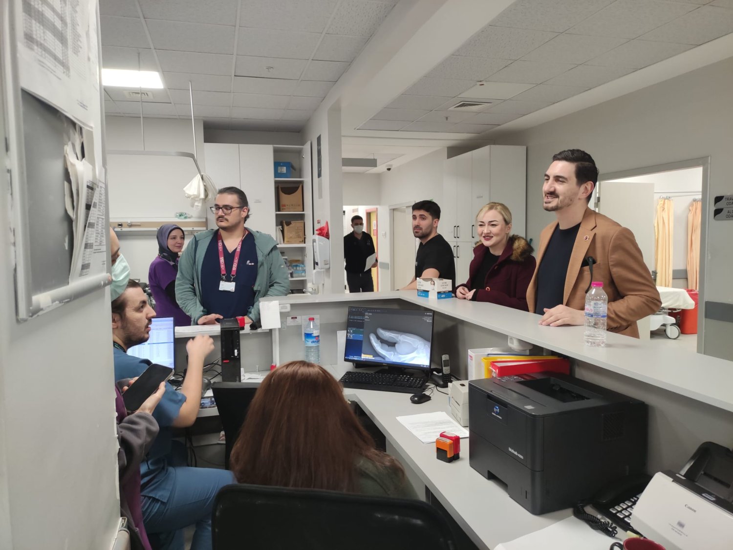 İzmit Belediyesinden Sağlık Çalışanlarına 14 Mart Tıp Bayramı Ziyareti