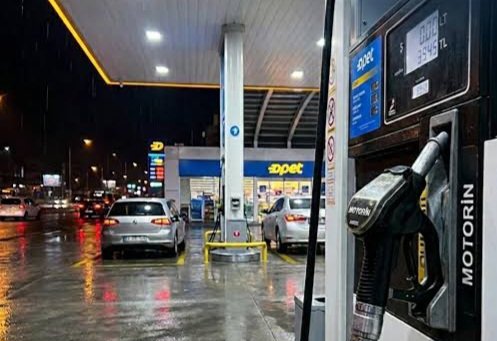 Motorin Zammı Son Anda Geri Çekildi!