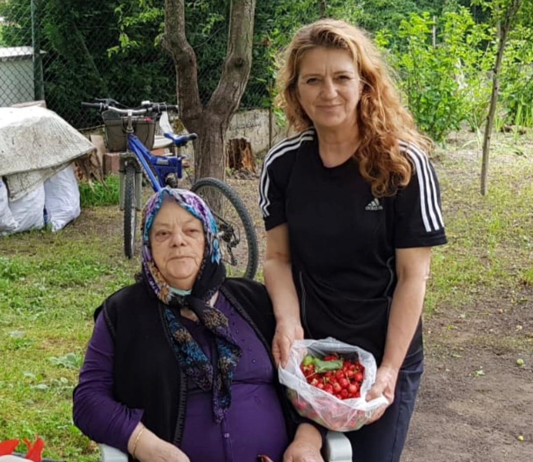 Nermin Tol’un Acı Günü: Annesi Hatice Arıkan Hayatını Kaybetti