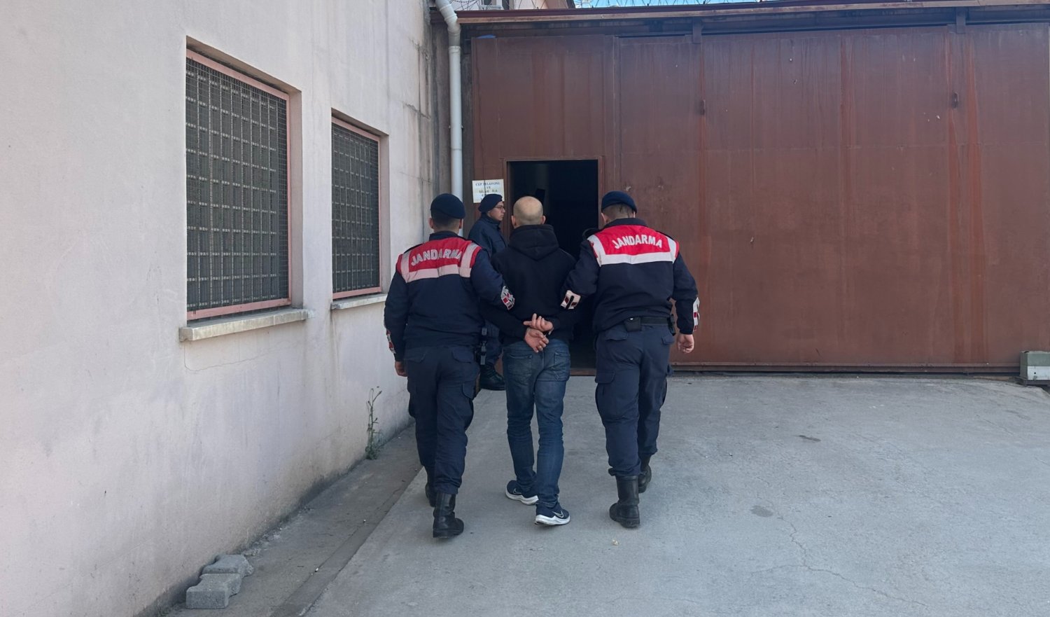 Kartepe’de 18 Yıl Hapis Cezası Bulunan Şahıs Yakalandı