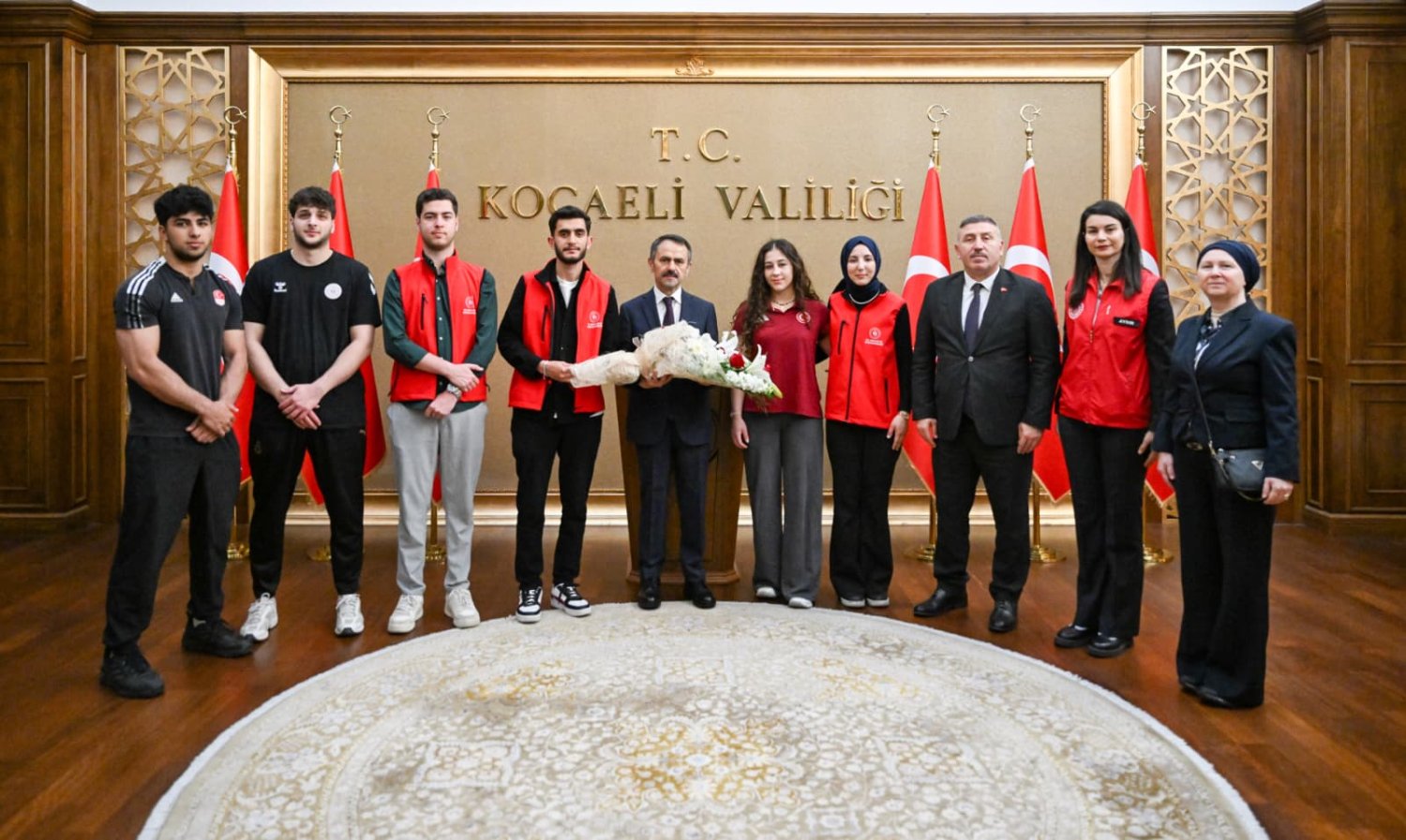 Gençler’den Vali İlhami Aktaş’a 19 Mayıs Ziyareti      