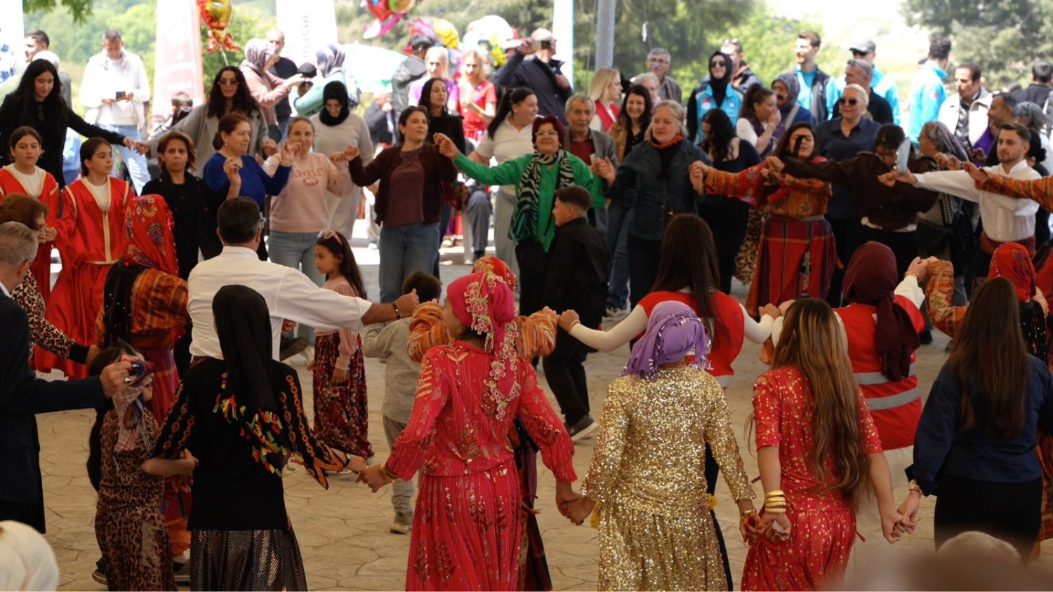 Hıdırellez İle Canlar Omuz Omuza