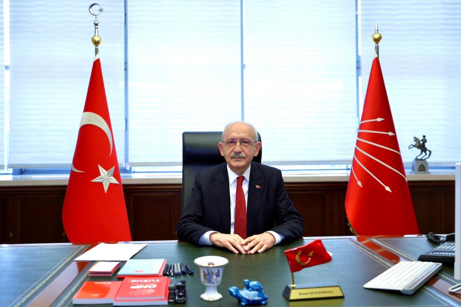 Kılıçdaroğlu 2,5 Yıl Aradan Sonra CHP Genel Merkezi’nden Konuştu