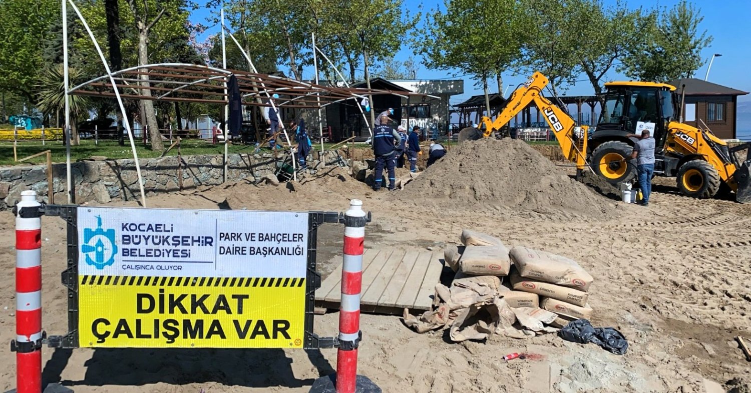 Büyükşehir’den Sahillere Yaz Dokunuşu