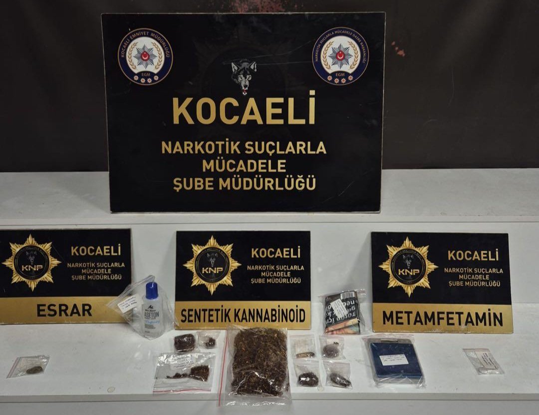 Kocaeli'nde Narkotikten Çifte Operasyon
