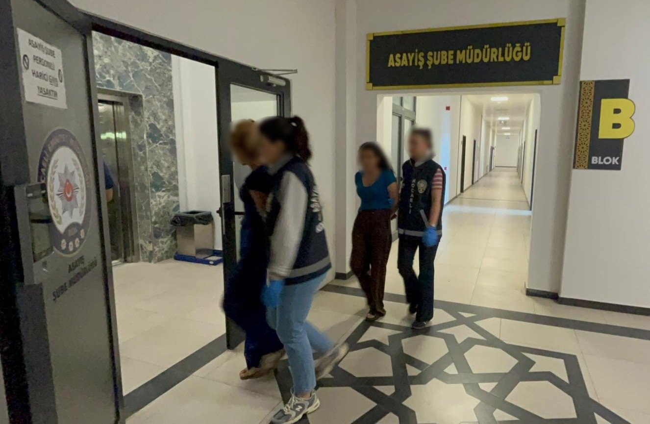 Ziynet Ve Nakit Avcıları Kıskıvrak Yakalandı