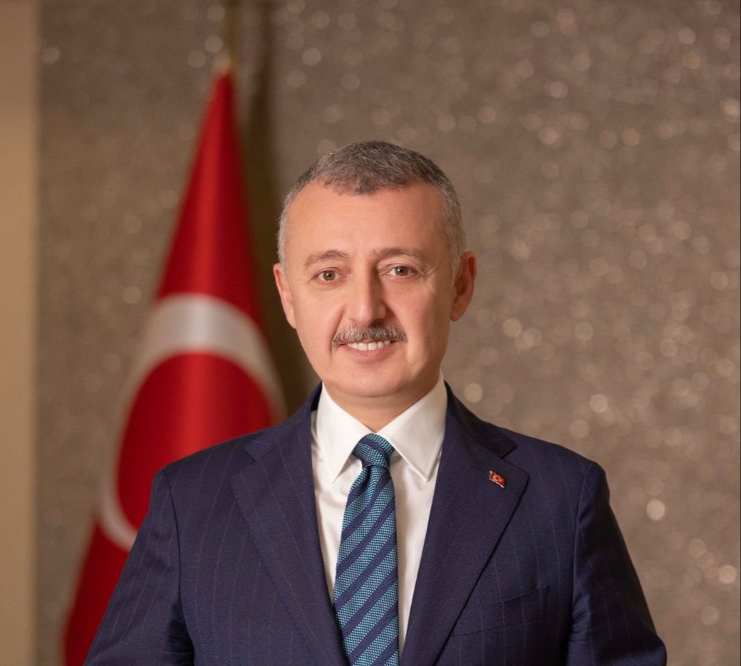 Büyükakın: Demokrasi Destanı Unutulmayacak