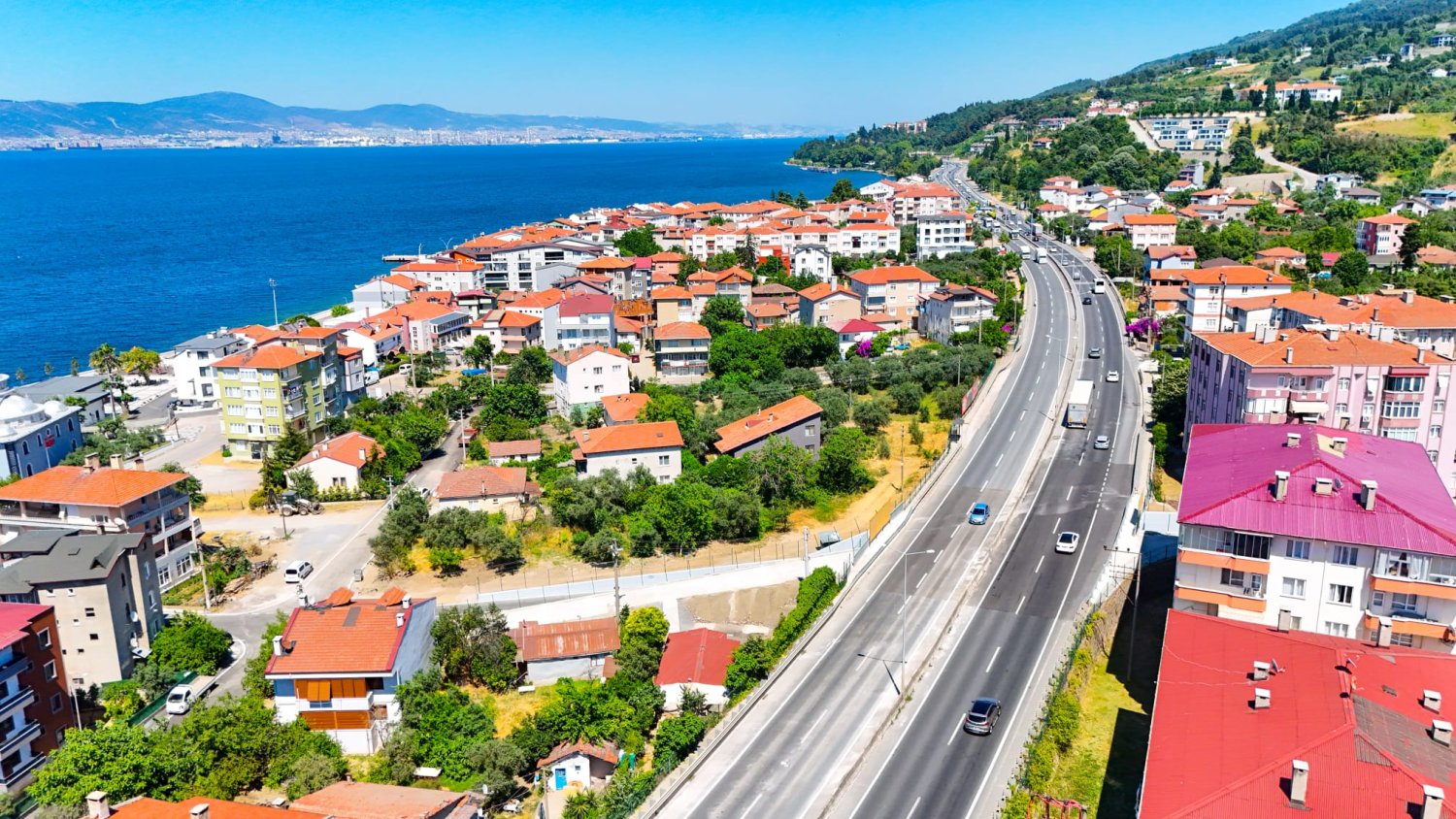 Gölcük Ulaşlı Alt Geçidi İle Trafikte Yeni Dönem