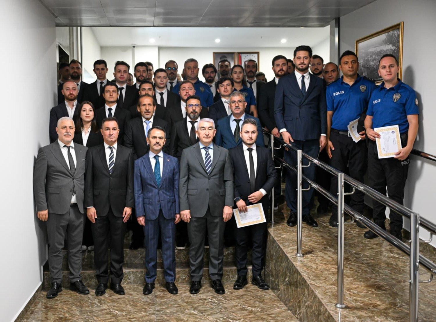 Suçla Mücadelede Üstün Gayret Gösteren Polisler Ödüllendirildi