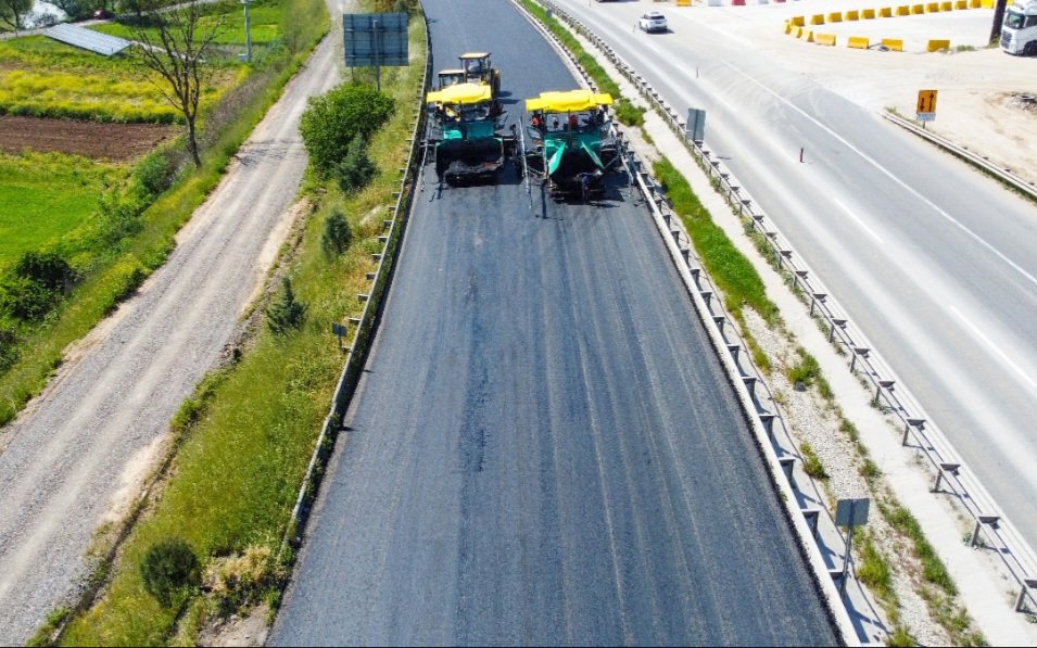 Sürücüler Dikkat : Kartepe-Akmeşe Yolunda Trafik Tek Şeritten İşleyecek!