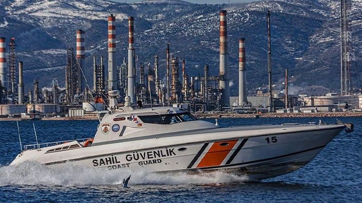 TCSG-15 Sahil Güvenlik Botu İzmit Marina'da Ziyarete Açıldı