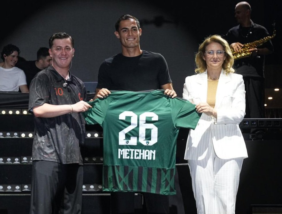 Metehan’dan Poizi’ye Zafer Forması
