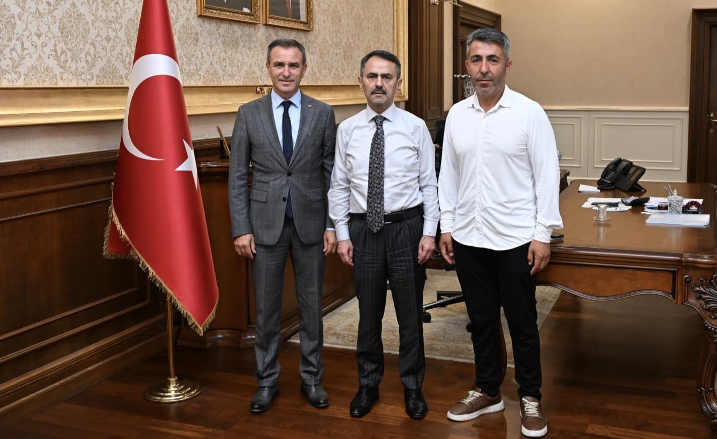 Mustafa Ersoy ve Neşet Akdeniz'den Vali İlhami Aktaş'a Davet   