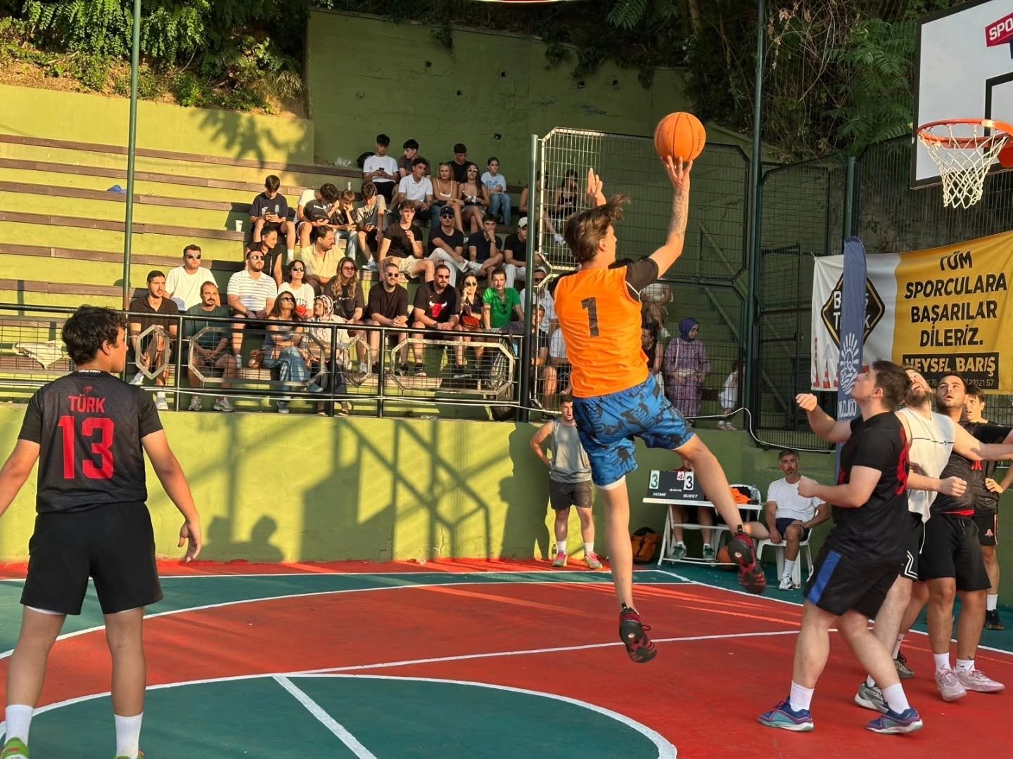 Sokak Basketbolu Turnuvası Nefes Kesen Finallerle Sona Erdi