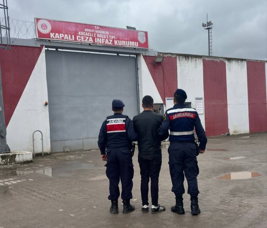 Gebze’de Jasat’tan Nokta Operasyon! 12,5 Yıl Hapis Cezalı Firari Yakalandı