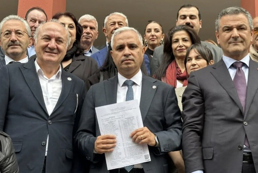 Merih Kuruçelik’ten Dikkat Çeken Çıkış: Bu Mazbatayı Fatma Kaplan Hürriyet İçin Aldım